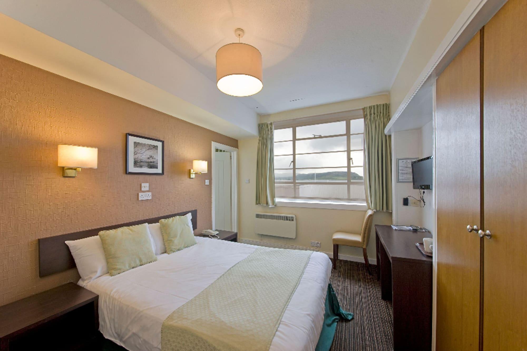 Oban Bay Hotel Esterno foto