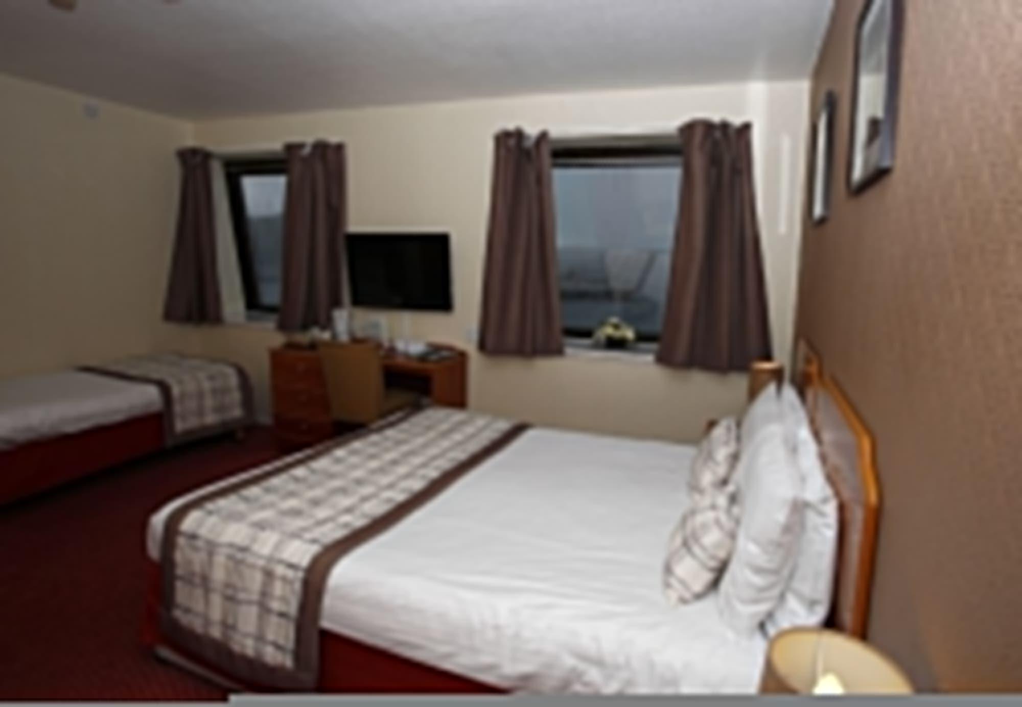 Oban Bay Hotel Esterno foto
